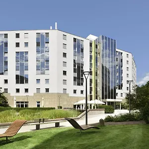 Novina Suedwestpark Отель
